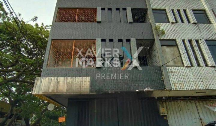 Ruko Hook Strategis Kayutangan Malang 1