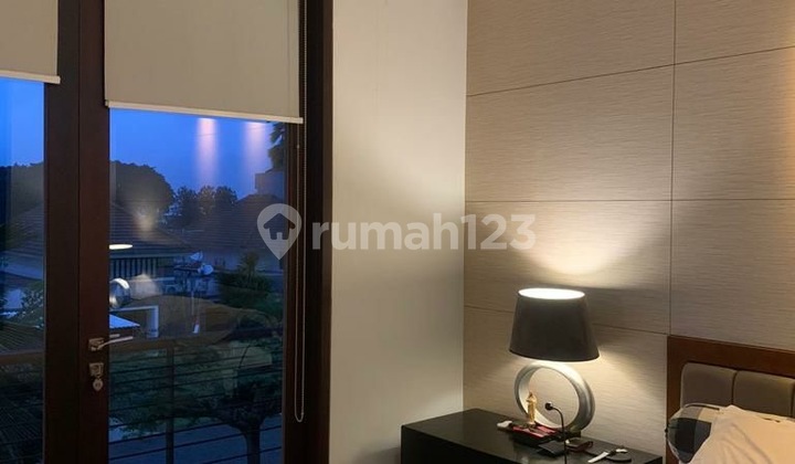 Rumah Mewah Hook Semi Furnished Istana Dieng Malang 2