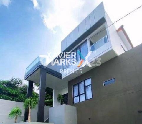 Luxury Villa Fully Furnished with Pool in Batu Malang Near Jatim Park