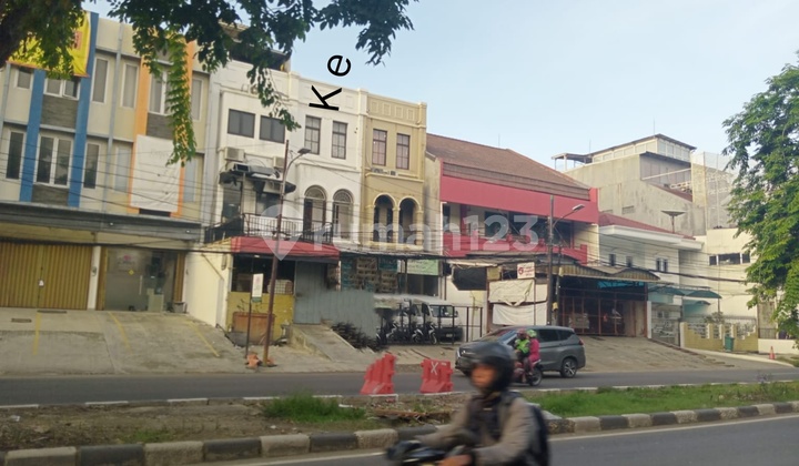 Ruko Pluit Karang Utara Tiga Setengah Lantai 5,5milyar Nego