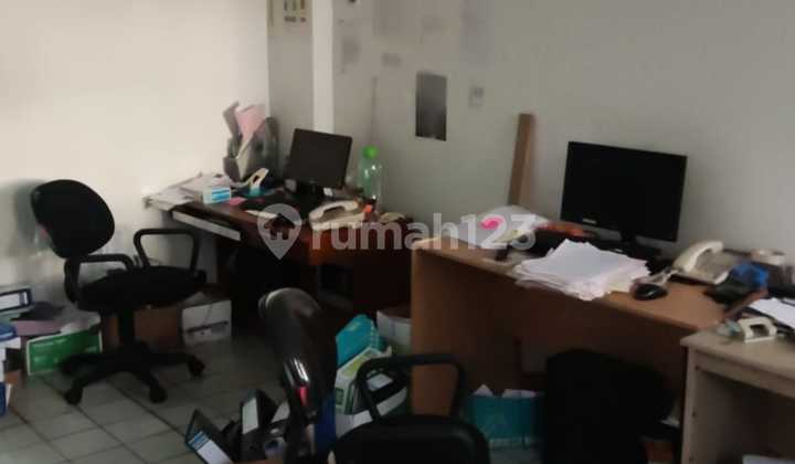 Ruko Latumenten Jembatan Dua Jual 4,2m Tiga Lantai