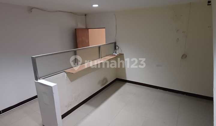 Ruko Daan Mogot Grogol Tiga Lantai Dekat Citraland 2