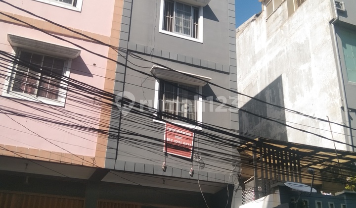 West Cideng 4.5-Story Shop House for Rent in Central Jakarta West Cideng 4.5-Story Shop House for Rent in Central Jakarta