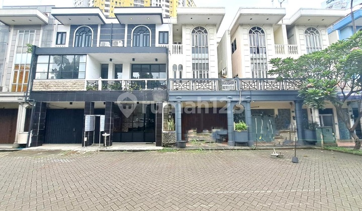 Ruko Murah Great Western Resort Tiga Lantai Tangerang Selatan