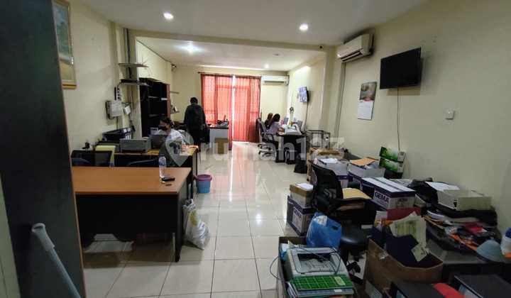 Ruko 1000 Cengkareng Tiga Lantai Jakarta Barat