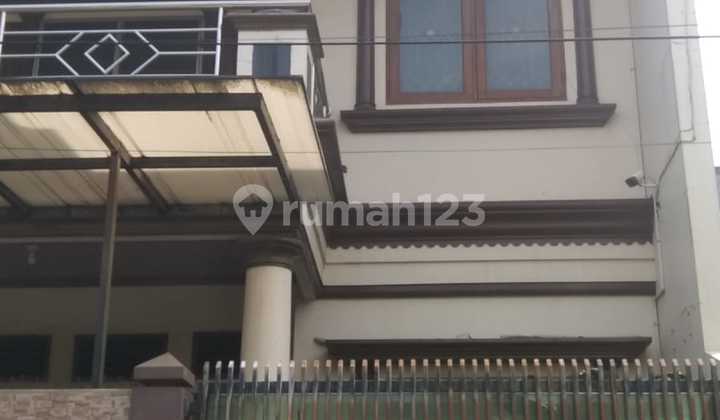 Beli Rumah Mewah Dapat Walk-in Closet Dua Dicideng Jakpus 2