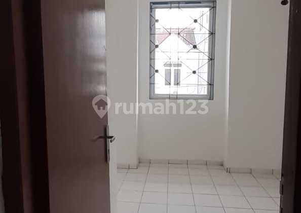 Hdk House Taman Palem Lestari Cengkareng West Jakarta 2