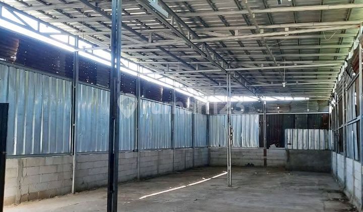 Cheap Prepedan Kali Deres Warehouse with Pickup Access for Small Trucks