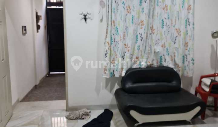 Rumah Full Furnished Murah Tanah Sereal Jakbar Tiga Lantai 1/2 2