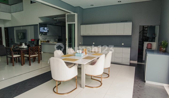 Jual/Sewa Rumah Mewah Eksklusif 2 Lantai, Lokasi Strategis di Nandan Sleman 2