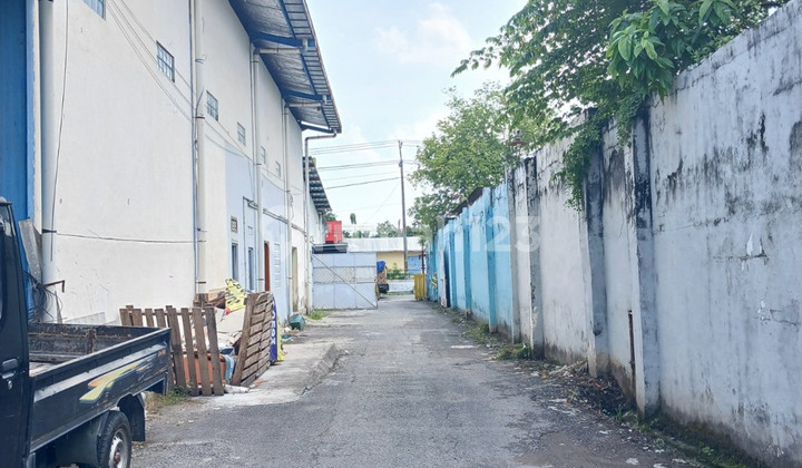 For Rent: Spacious 2000 m2 Warehouse, Strategic Location at Jl Imogiri Barat Km 8.5 Sewon Bantul