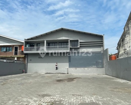 Warehouse for Rent, Strategic Location on South Ringroad Street, Near Giwangan Terminal, Singosaren Banguntapan Bantul