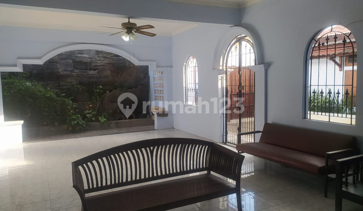 Building Suitable for Business Space or Office 5 Minutes From Jl. Jogja Ring Road Selatan