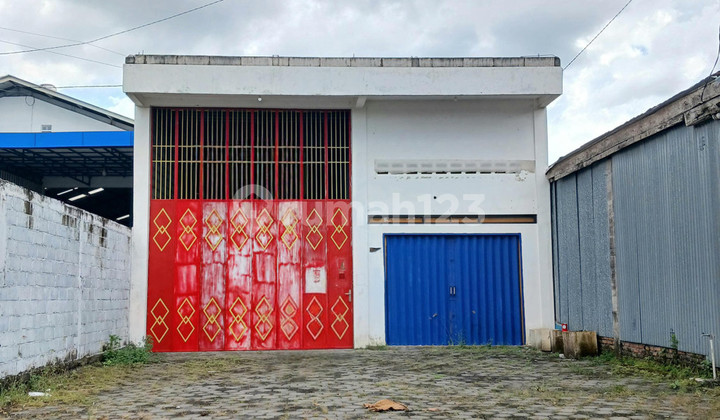 Warehouse for Rent, 491 Square Meters, Located on West Imogiri Road Km 7, Bangunharjo, Sewon, Bantul.
