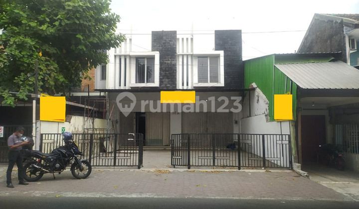 For Rent: 2-Story Shop House in a Strategic Location on Palagan Street For Rent: 2-Story Shop House in a Strategic Location on Palagan Street