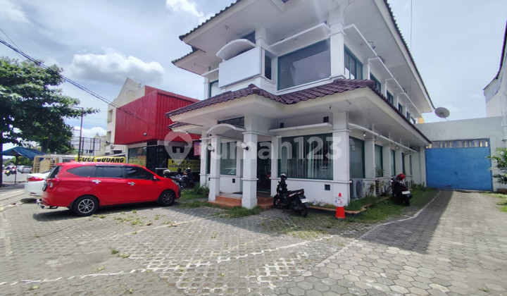 Semi-Furnished Commercial Building For Your Business On Jl Hayam Wuruk Yogyakarta