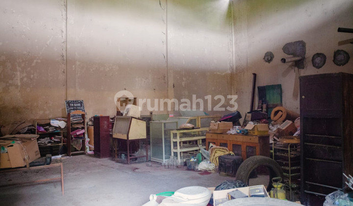 Rumah & Gudang 2518 Meter Persegi Dekat Dengan Musium Grabah Sewon Bantul.