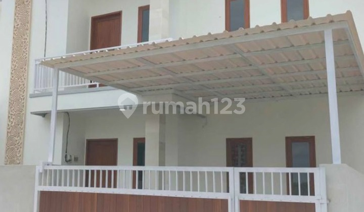 DIJUAL RUMAH BARU 2 LANTAI SIAP HUNI, DAERAH RENON 1