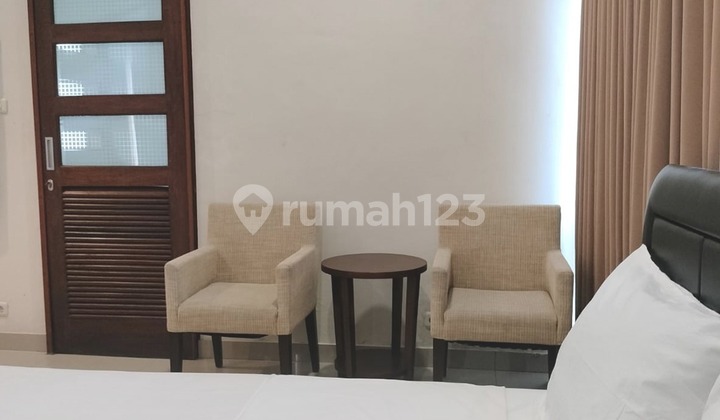 House for Sale - Strategic Location in Kerobokan 2