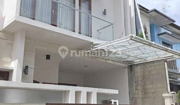 Dijual Rumah Lantai 2, Berlokasi di Sidakarya, Denpasar Selatan
