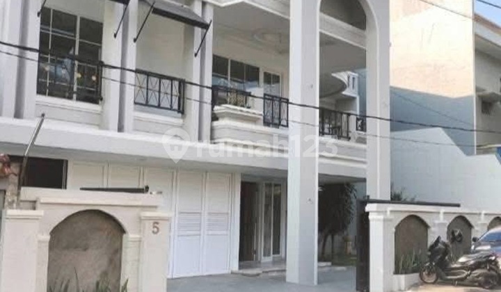 DIJUAL RUMAH DENPASAR GATSU TENGAH DEKAT MALL LIVING WORLD || STYLE CLASSIC DIJUAL RUMAH DENPASAR GATSU TENGAH DEKAT MALL LIVING WORLD || STYLE CLASSIC