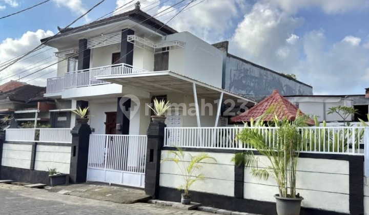 Ready-to-Occupy House in Dalung Near Canggu