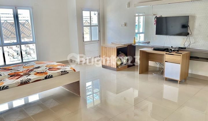 Rumah Modern dan Luxury 5 Menit ke Living World