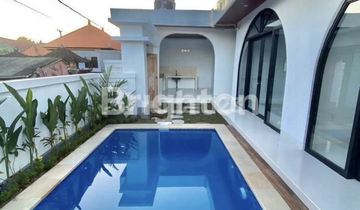 VILLA IN BATU BOLONG CANGGU CLOSE TO THE BEACH VILLA IN BATU BOLONG CANGGU CLOSE TO THE BEACH
