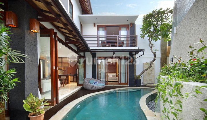Villa Beautiful In Batu Bolong Near The Beach