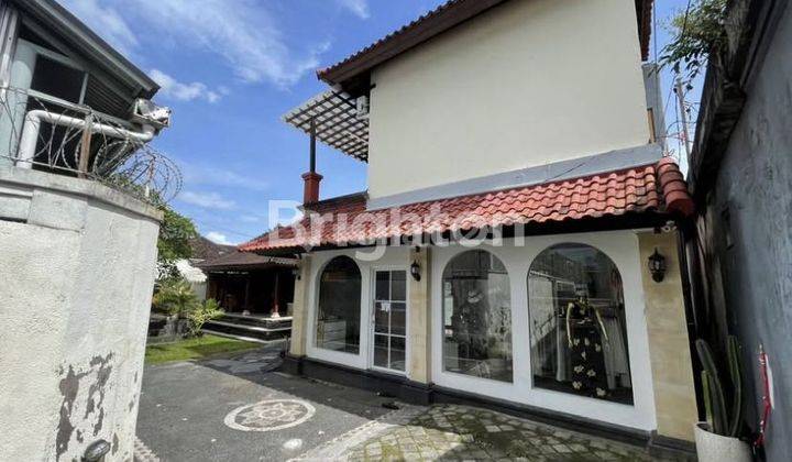 Rumah Mewah Full Furnished di Jalan Raya Utama Celuk Sukawati 2