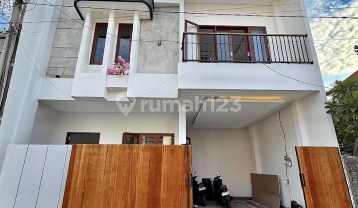 Semi Villa New House in Tukad Bilok Renon Denpasar