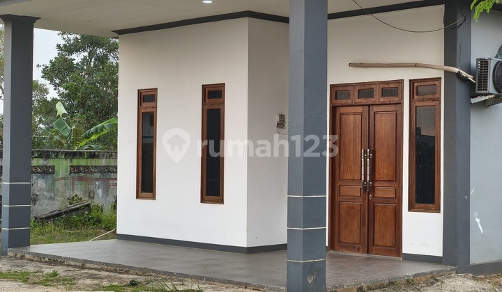 Rumah Siap Huni Halaman Luas Di Tengah Pusat Kota Singkawang Rumah Siap Huni Halaman Luas Di Tengah Pusat Kota Singkawang