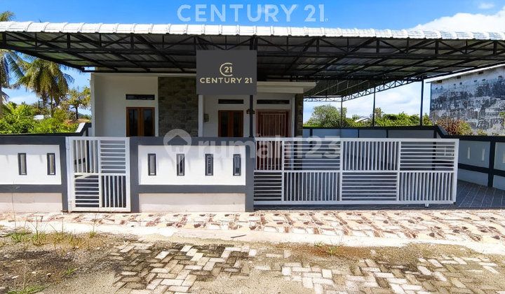 Rumah di Sewakan Siap Huni Halaman Parkir Luas Kota Singkawang