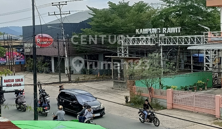 2-Story Shop House on Jl Padang Pasir in Front of Kampung Rawit, Singkawang City 2