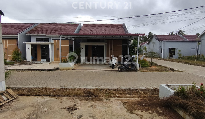 Ready-to-Live Hook Type36 House in Singkawang City Housing