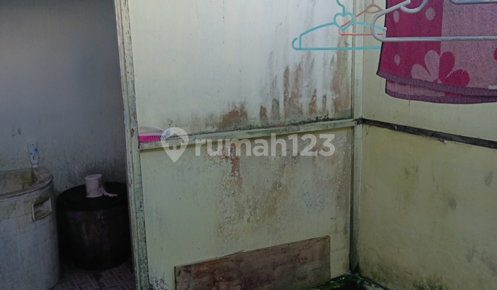 Rumah 1Lt  JL.Kalimantan Kota Singkawang 2