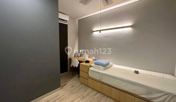 Dekat Megamall. Samping Batam Centre International Ferry Terminal. Modern Fasilitas. 3 Kamar Tidur Furnished Apartemen 2