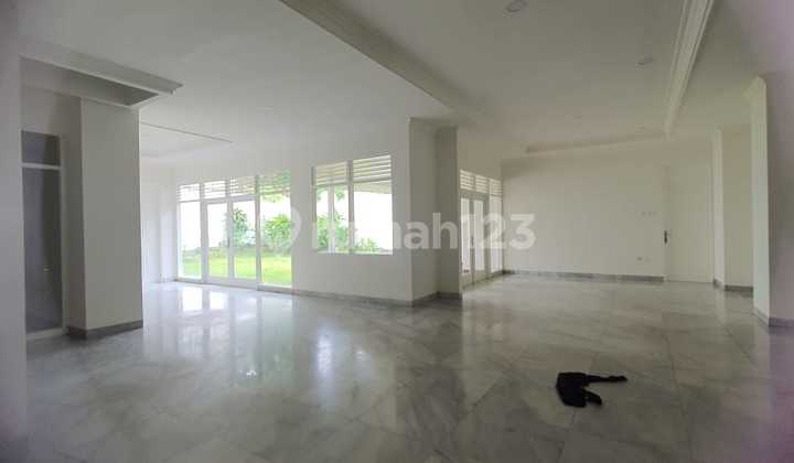 For rent 4 bedroom house Kemang South Jakarta 2