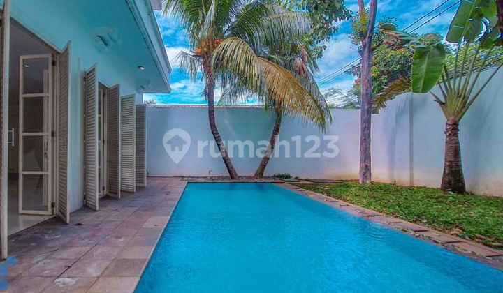 Disewakan / Dijual Rumah 3 Kamar Kemang Jakarta Selatan