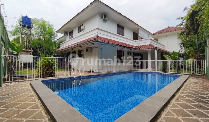 Disewakan Rumah 7 Kamar Ampera Jakarta Selatan Disewakan Rumah 7 Kamar Ampera Jakarta Selatan