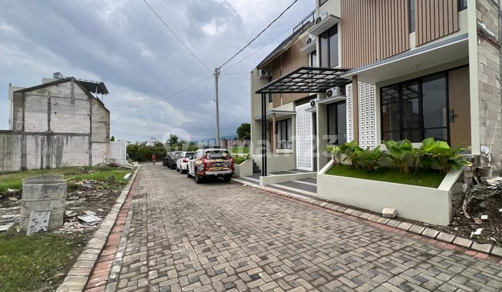 Investasi Terbaik Include Fasum Area Wisata Villa Modern Batu 2