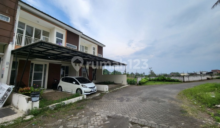 For Sale Fully Furnished Villa in Junrejo, Batu City 2