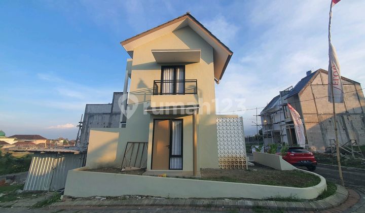 Two-Story Villa Near Batu City Square!