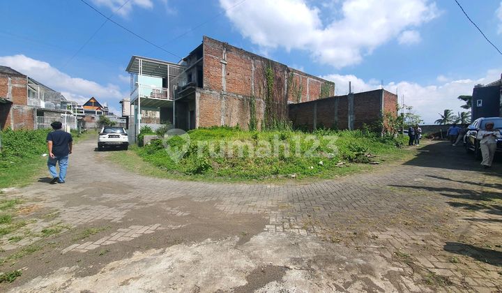 Inden Boarding House Under Construction on Tegalgondo Street, Malang 2