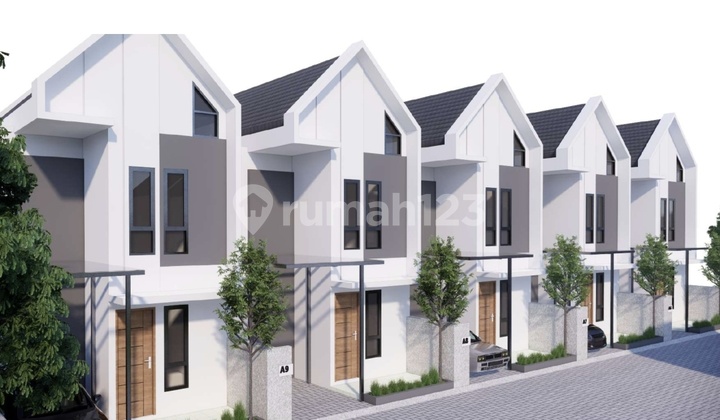 2-Story House by the Road in Bumiayu, Malang 1