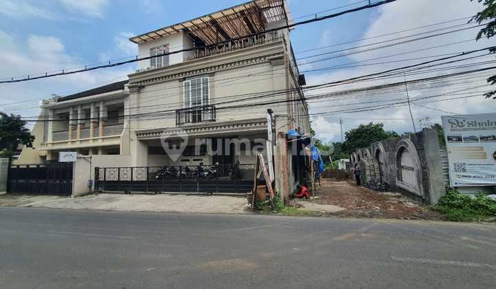 Rukos saxophone hanya 2 menit dari kampus UMM