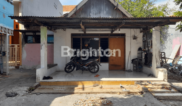 RUMAH 1LT DAERAH WIYUNG 1