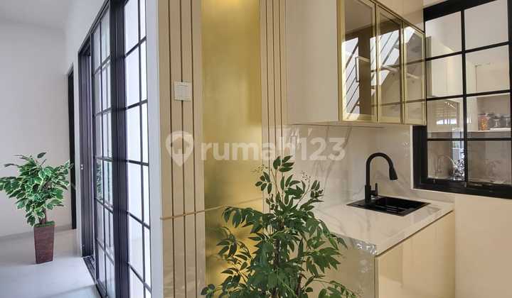 Rumah Modern Emerald Bintaro Strategis Akses Tol Dan Airport