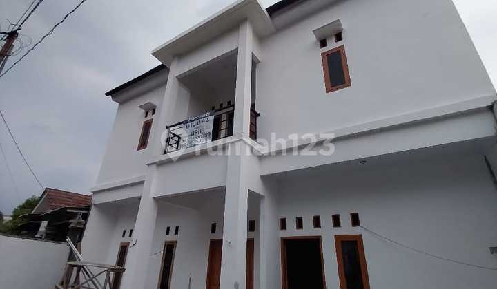 Dijual Rumah Depan Kampus Unpam Reny Jaya