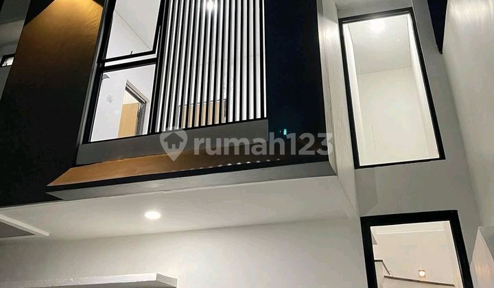 Rumah 2 Lantai Didalam Cluster Siap Huni
